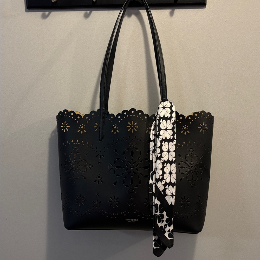 Kate Spade do it all tote - Picture 8 of 15